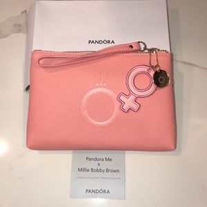 NWT Pandora Me Wristlet and Jewelry Holder
